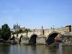 Karlsbrücke mit Burg und Dom, Prag, Tschechien